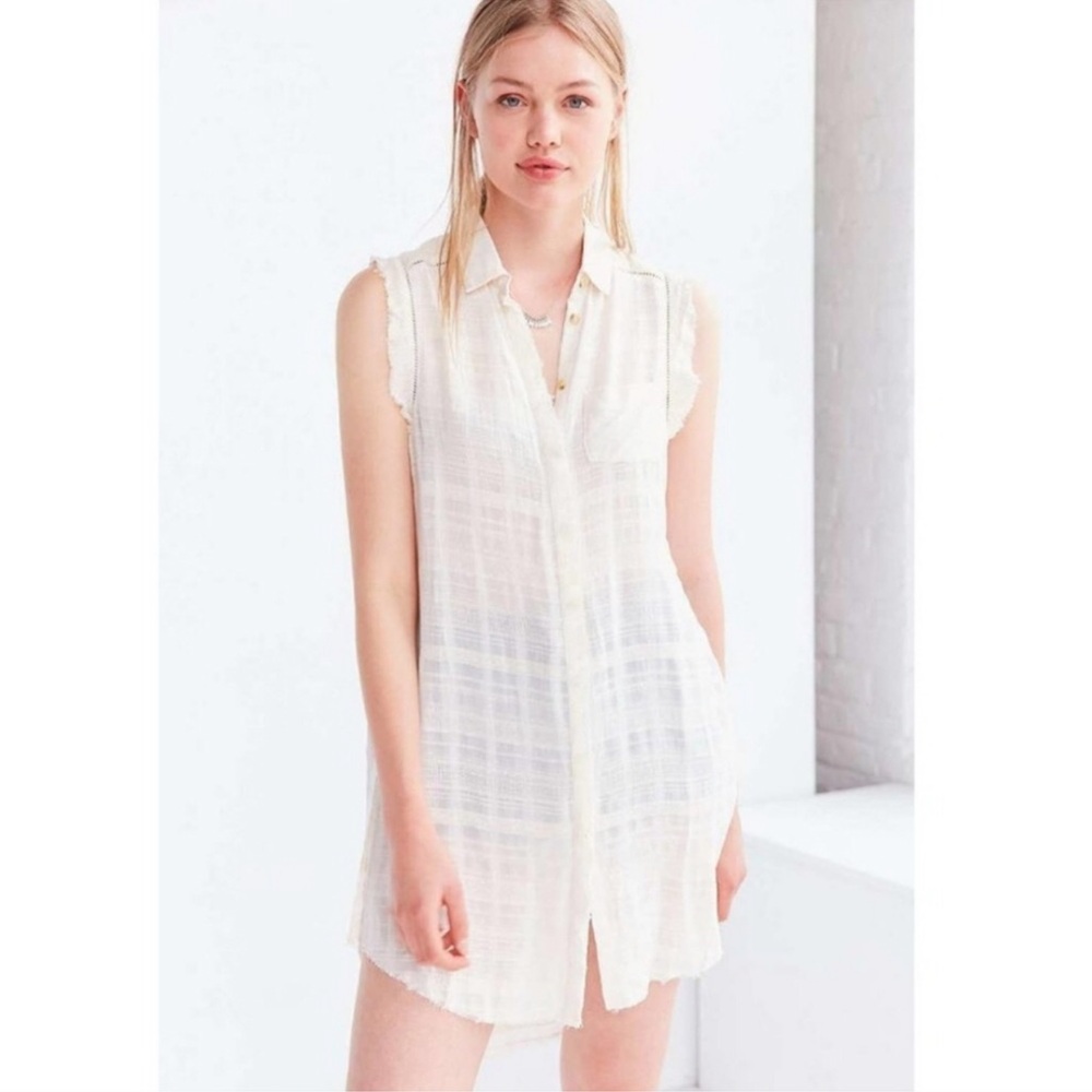 UO Kimchi Blue Longline Sleeveless Gauzy Button Down Tunic Blouse S